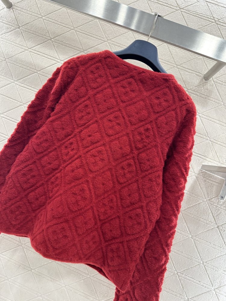 Светр жіночий фото 5