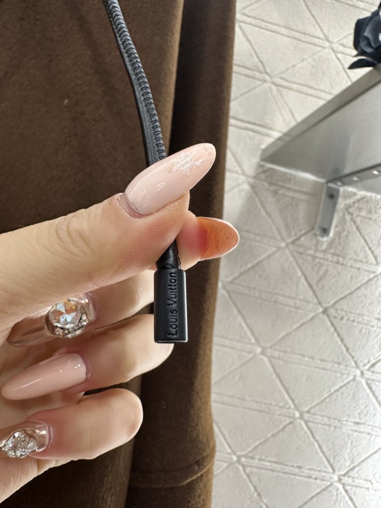 Светр жіночий фото 5