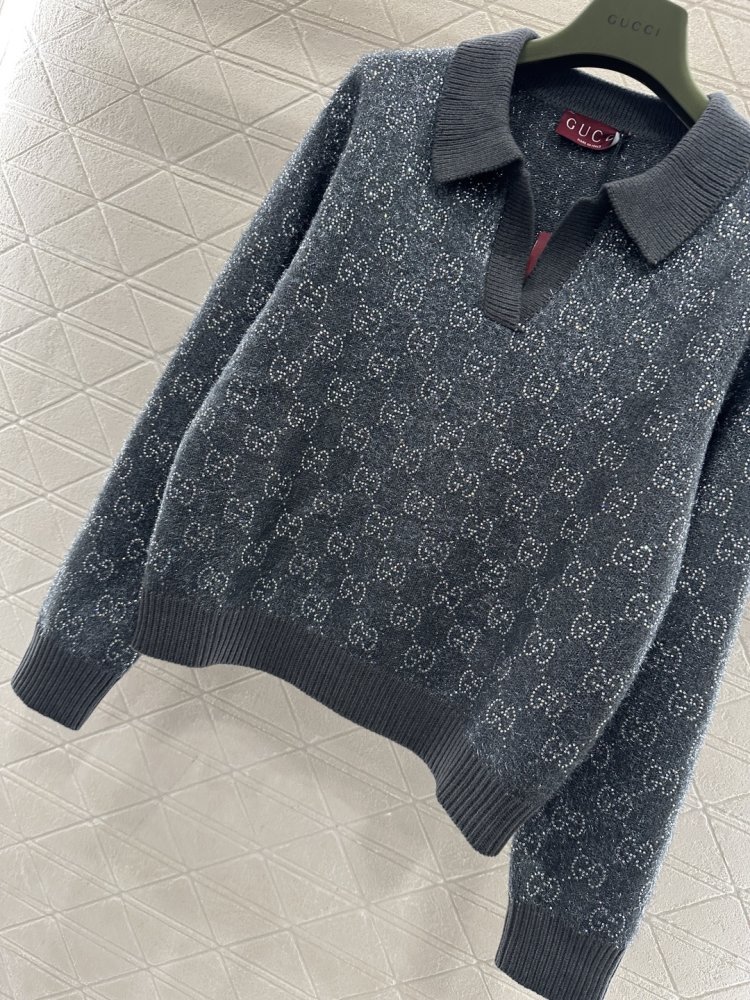 Светр жіночий фото 5