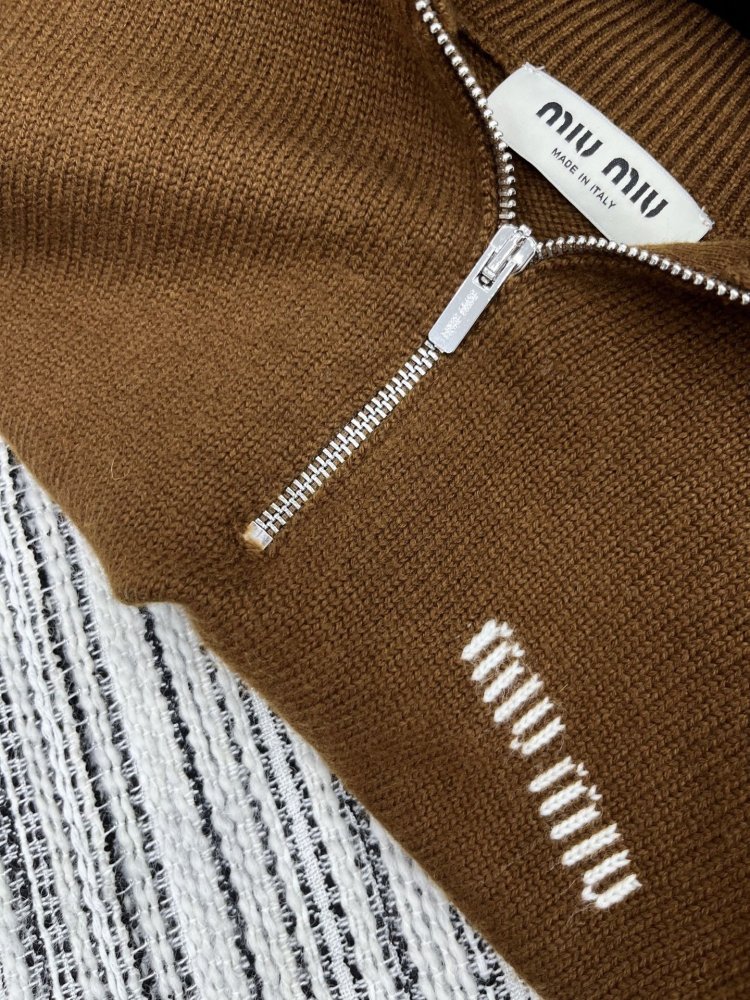 Pullover female фото 6