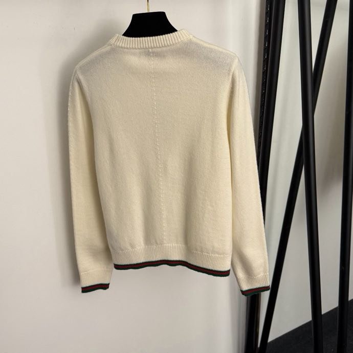 Свитер женский фото 6