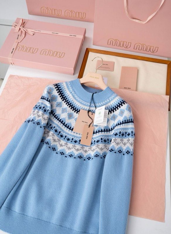 Свитер женский фото 6