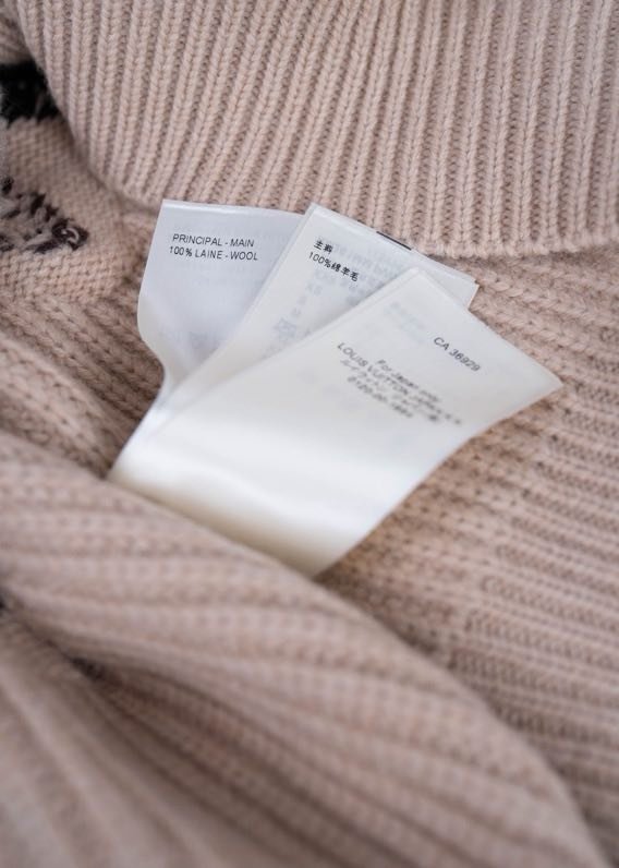 Pullover female фото 6