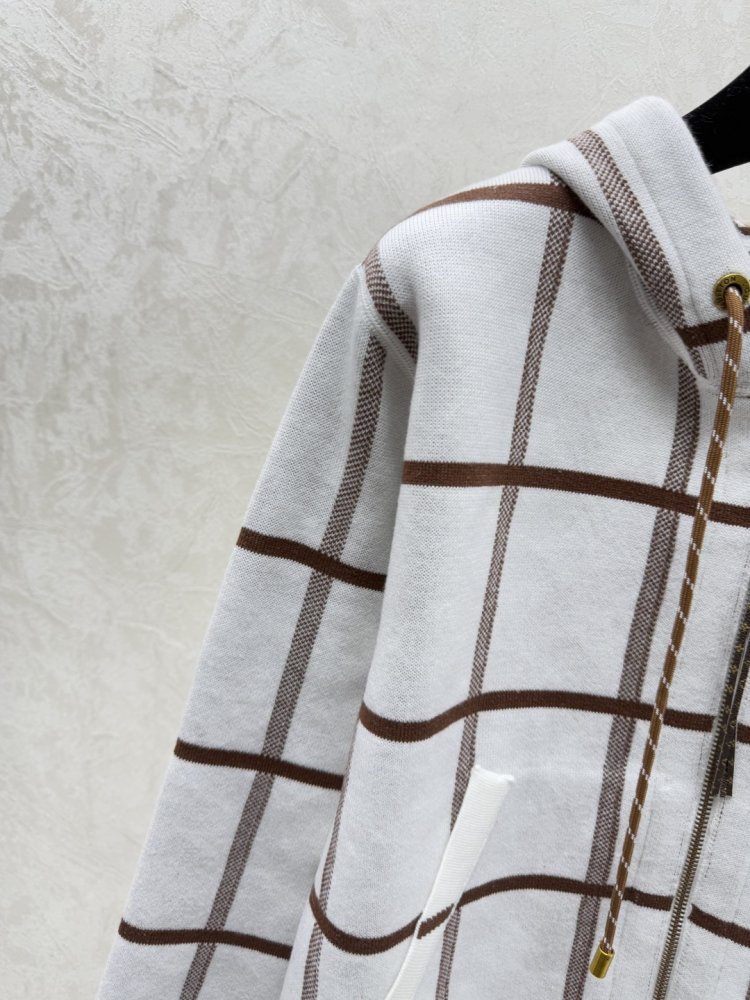 Свитер женский фото 6