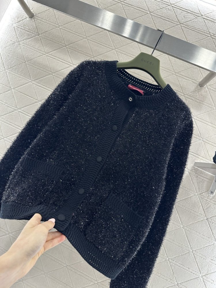 Светр жіночий фото 6