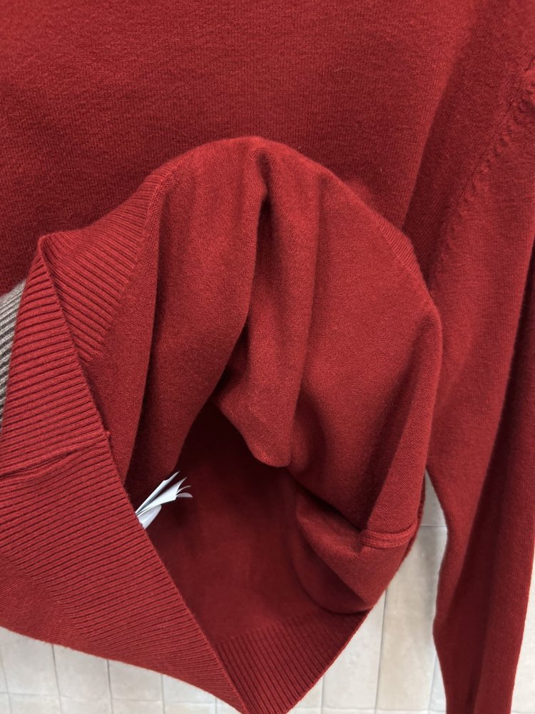 Светр жіночий фото 6