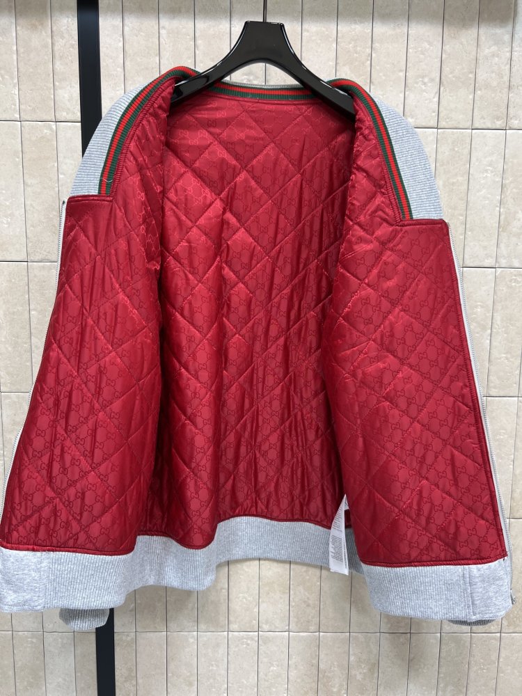 Светр жіночий фото 6