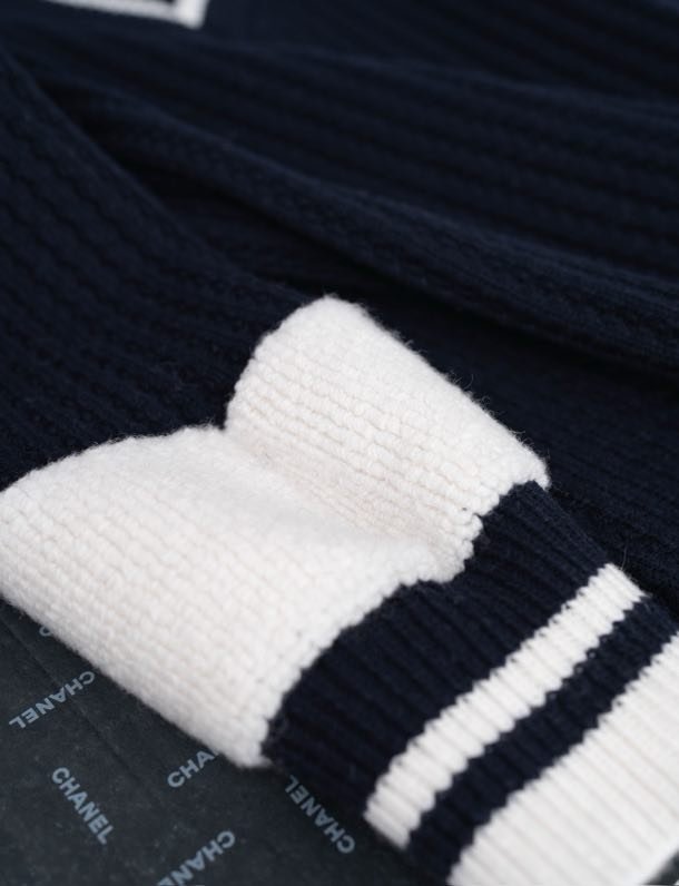 Светр жіночий фото 7