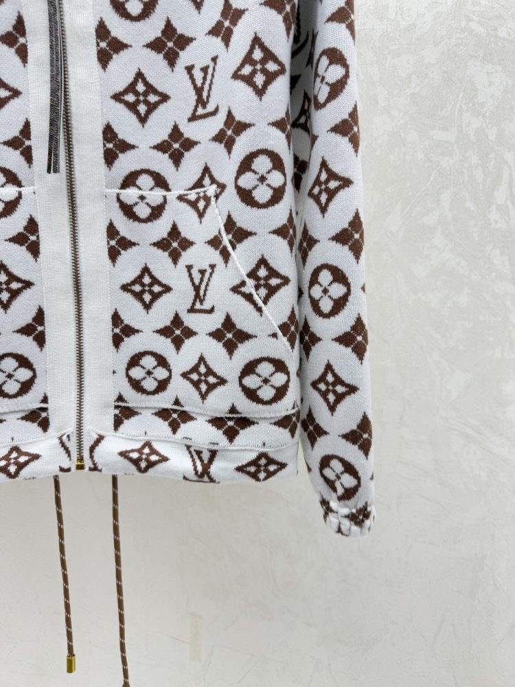 Свитер женский фото 7