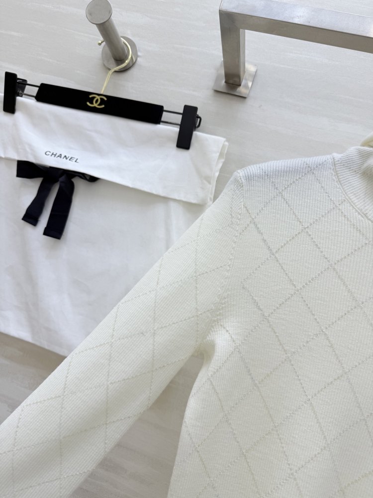 Свитер женский фото 7