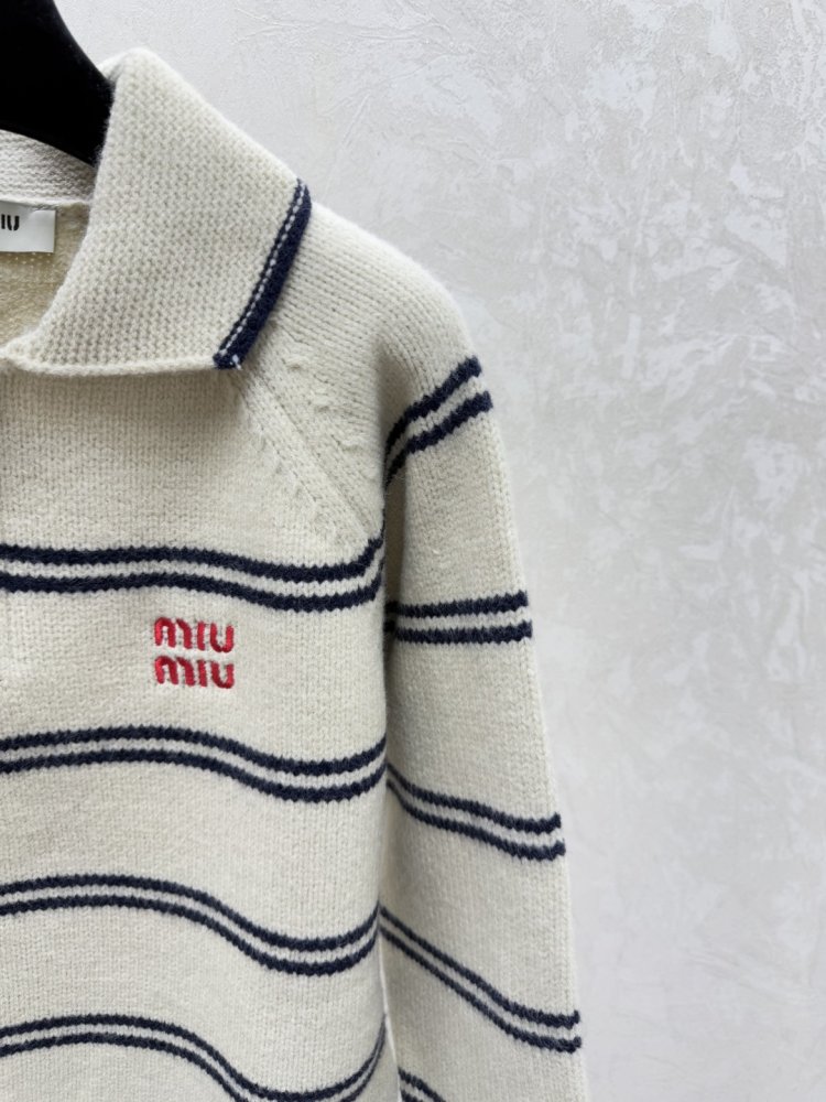 Свитер женский фото 7