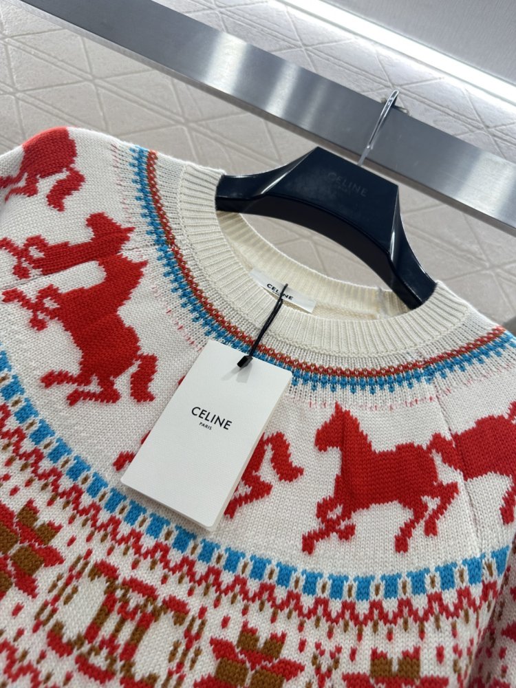 Свитер женский фото 7