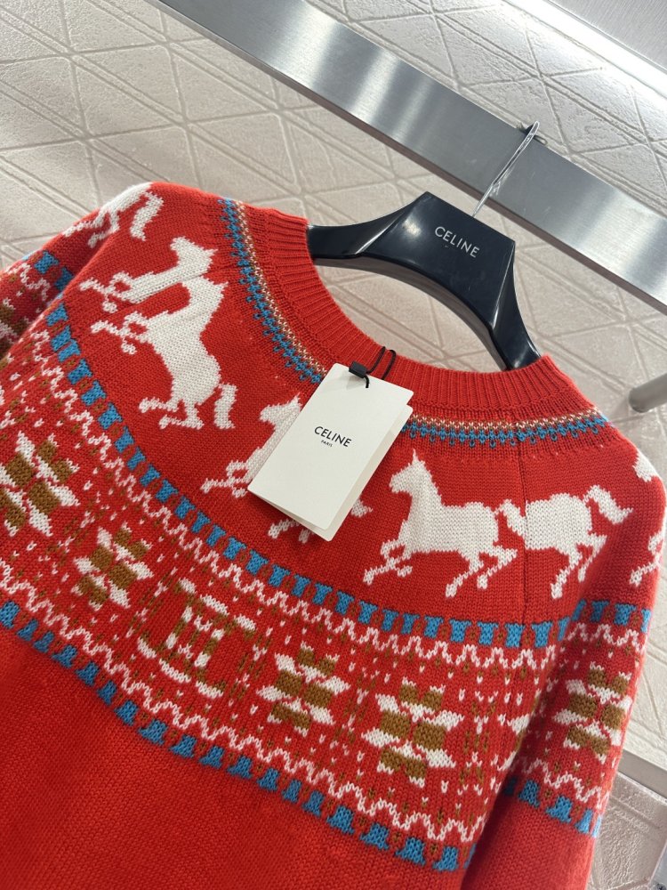 Свитер женский фото 7