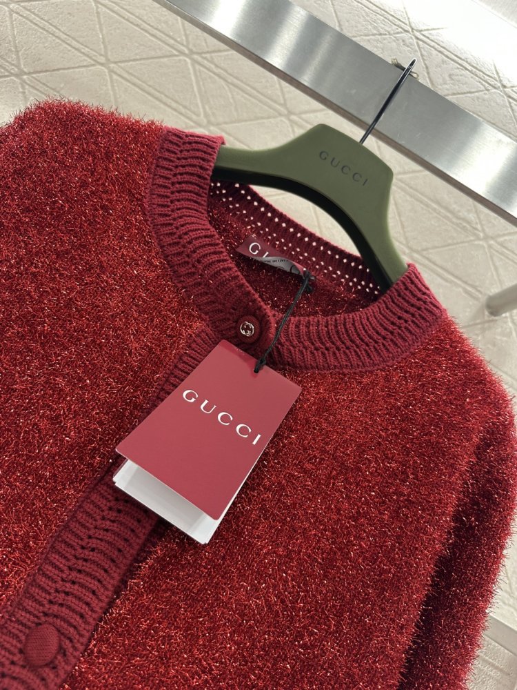 Светр жіночий фото 7