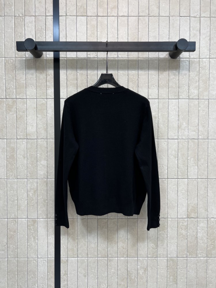 Светр жіночий фото 7