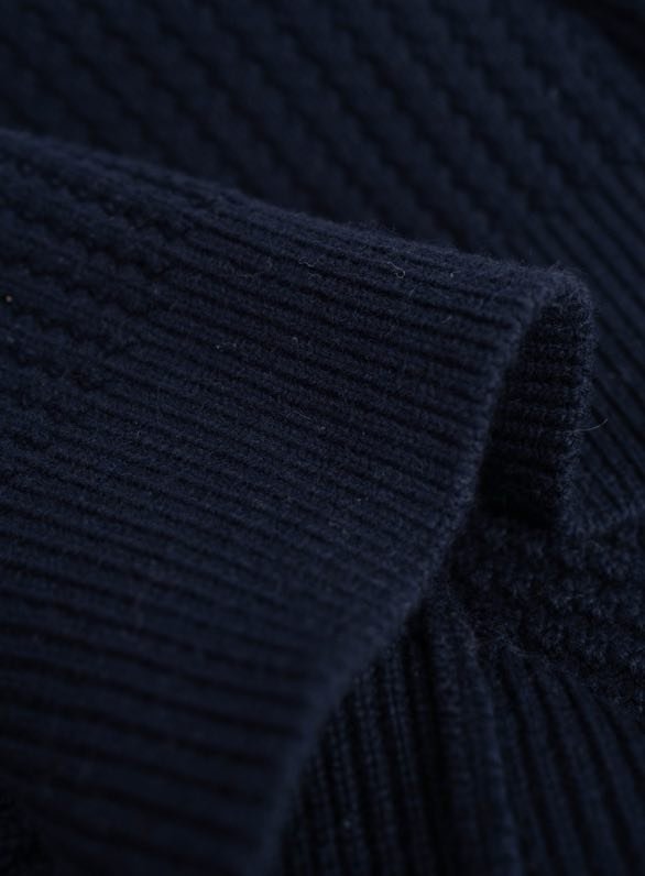 Светр жіночий фото 8