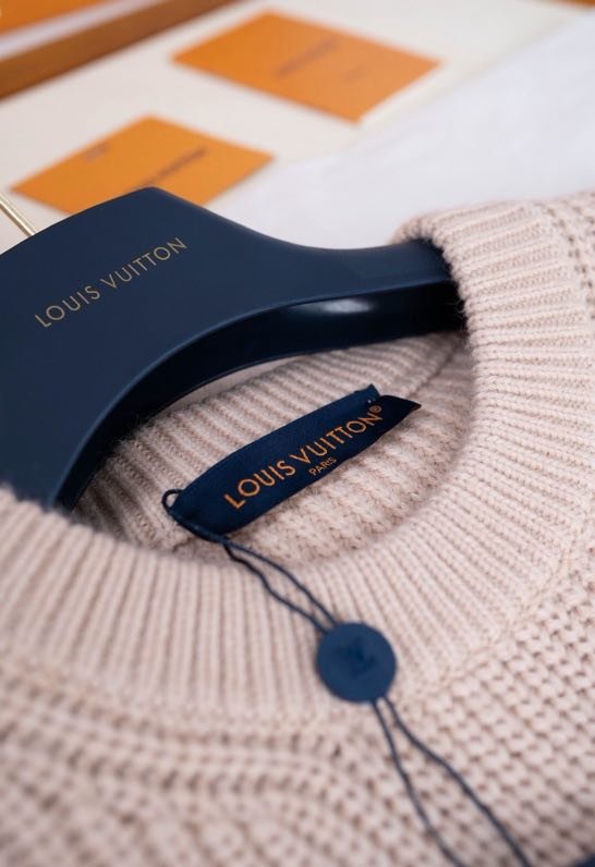 Pullover female фото 8