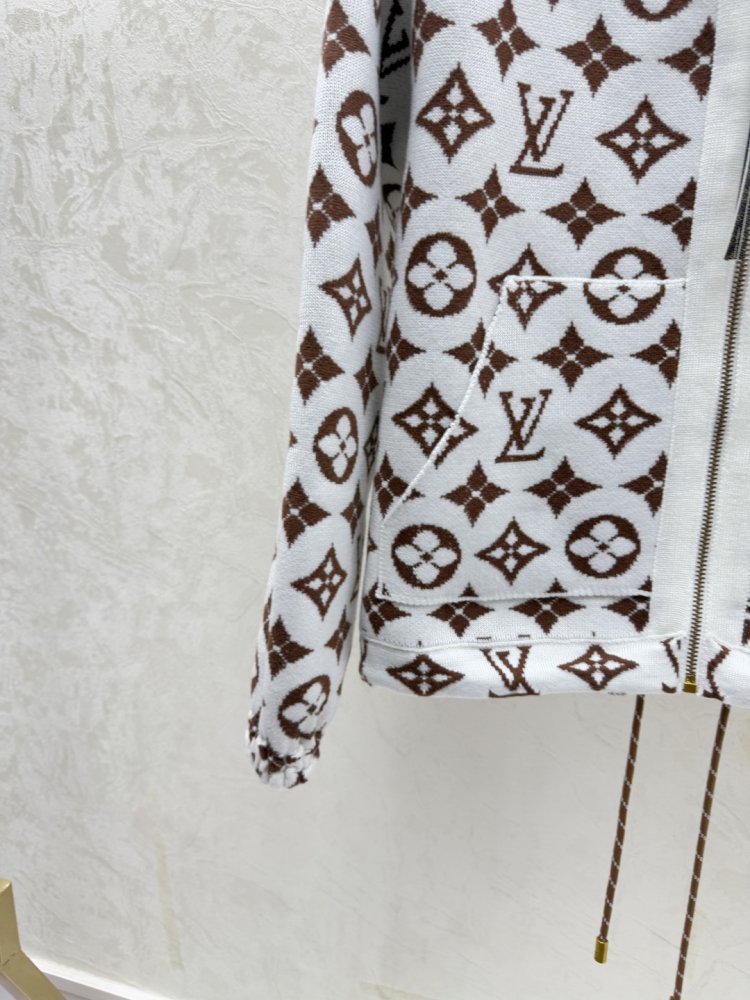 Свитер женский фото 8