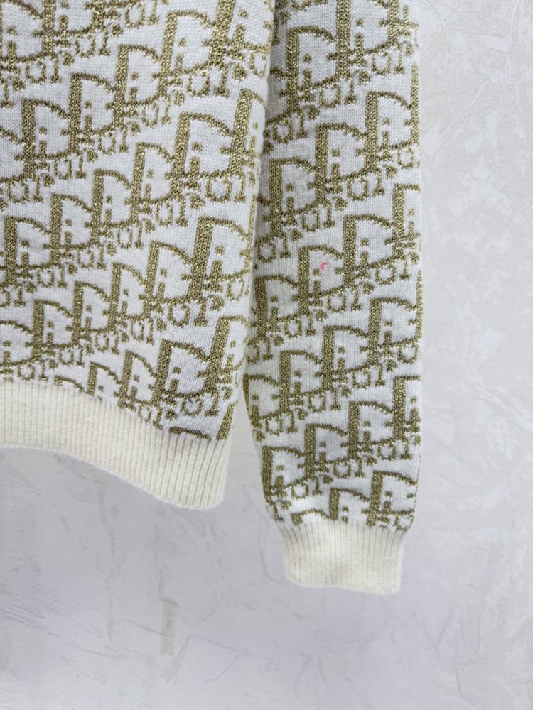 Свитер женский фото 8