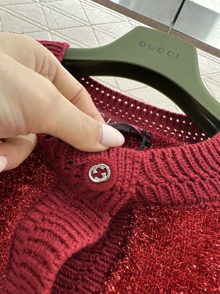 Светр жіночий фото 8