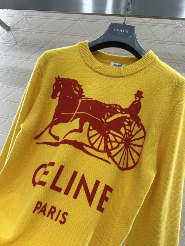 Светр жіночий фото 8