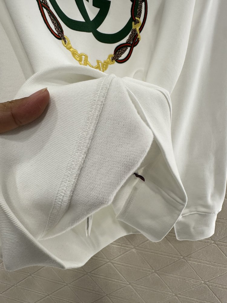 Светр жіночий фото 8