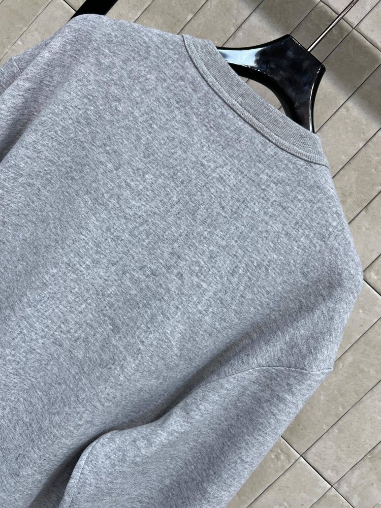 Светр жіночий фото 8