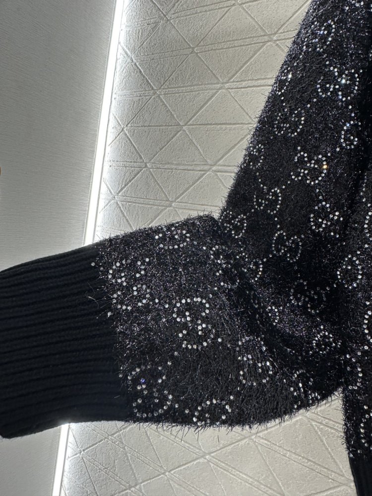 Светр жіночий фото 8