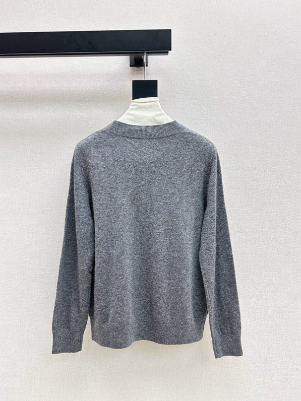 Свитер женский фото 9