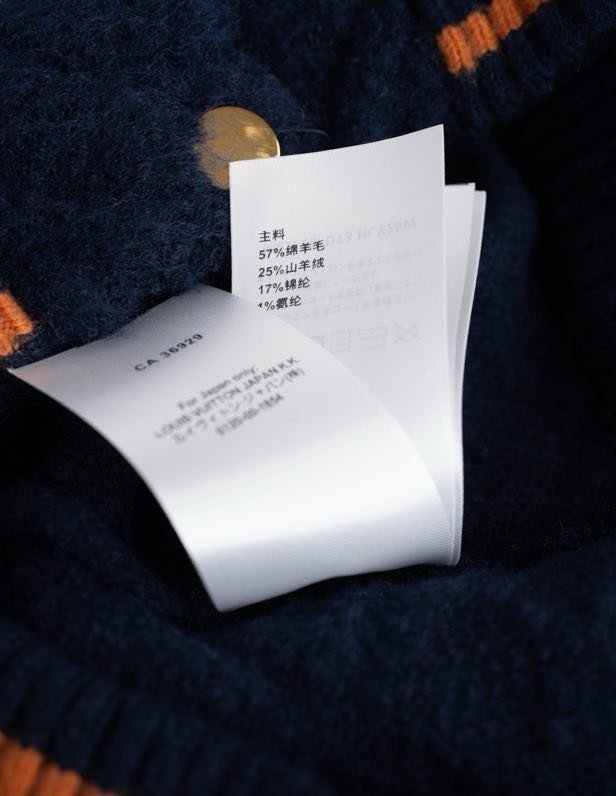 Светр жіночий фото 9