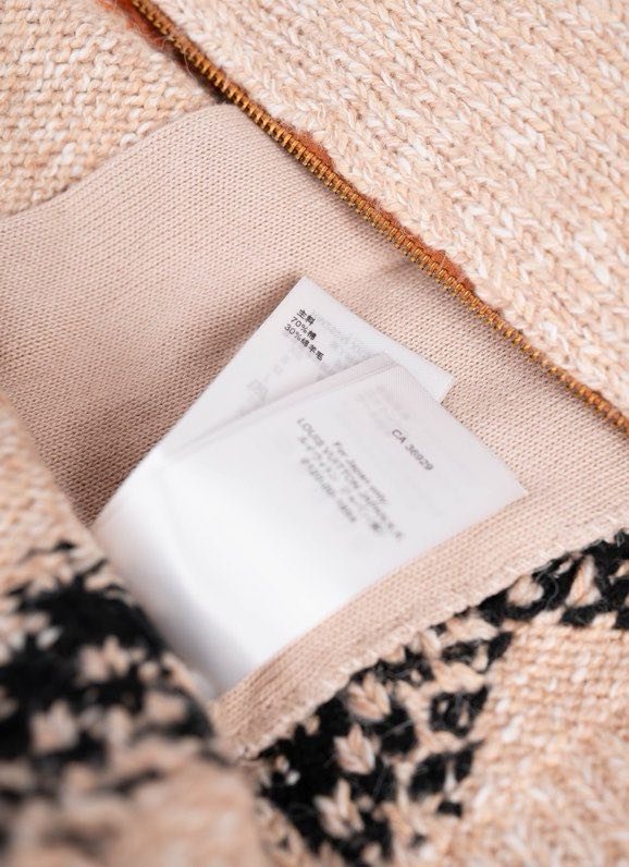 Свитер женский фото 9