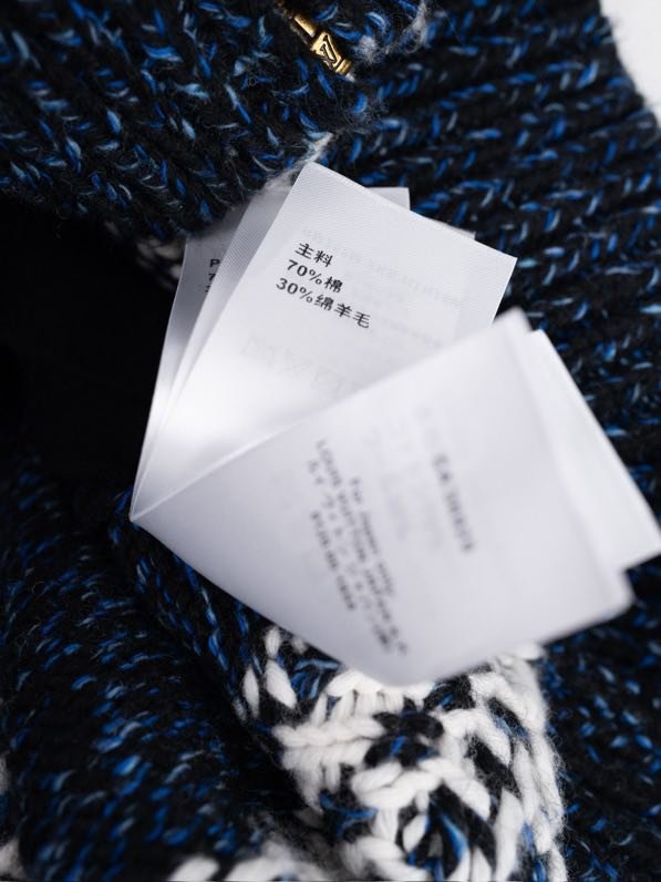 Светр жіночий фото 9