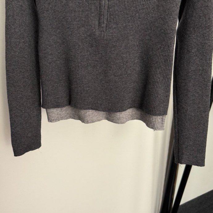 Свитер женский фото 9