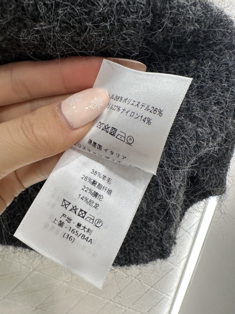 Светр жіночий фото 9