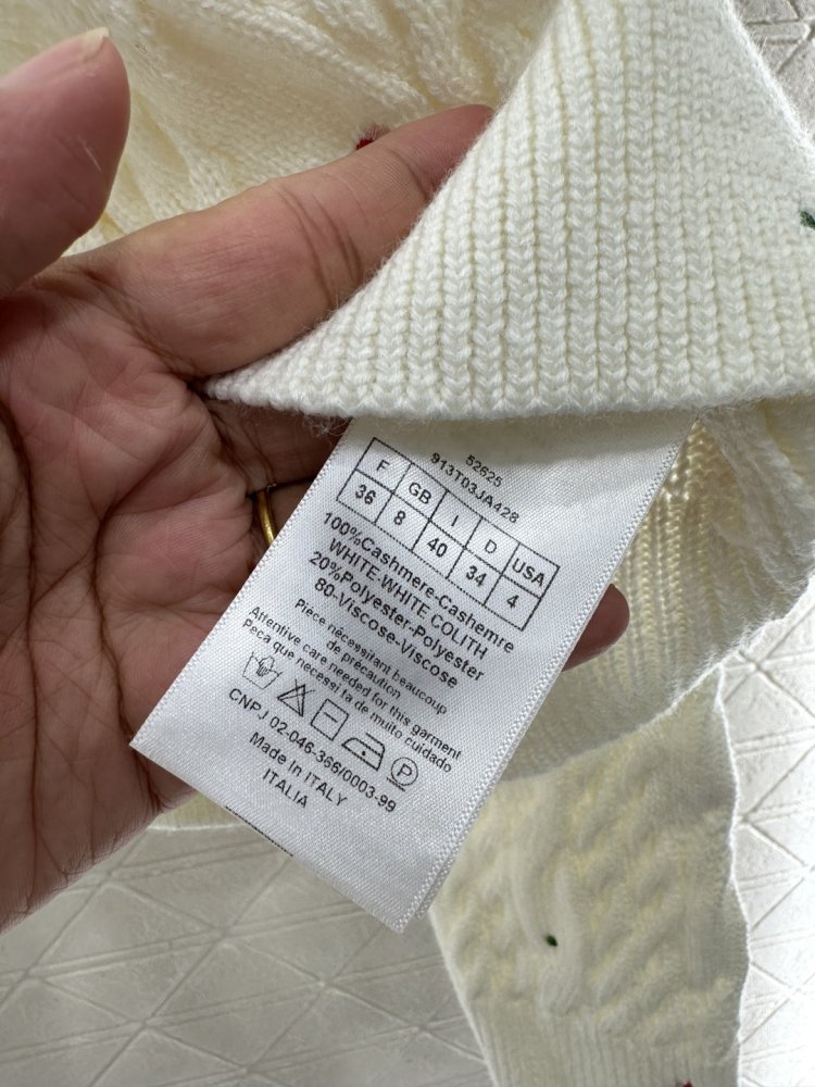 Светр жіночий фото 9