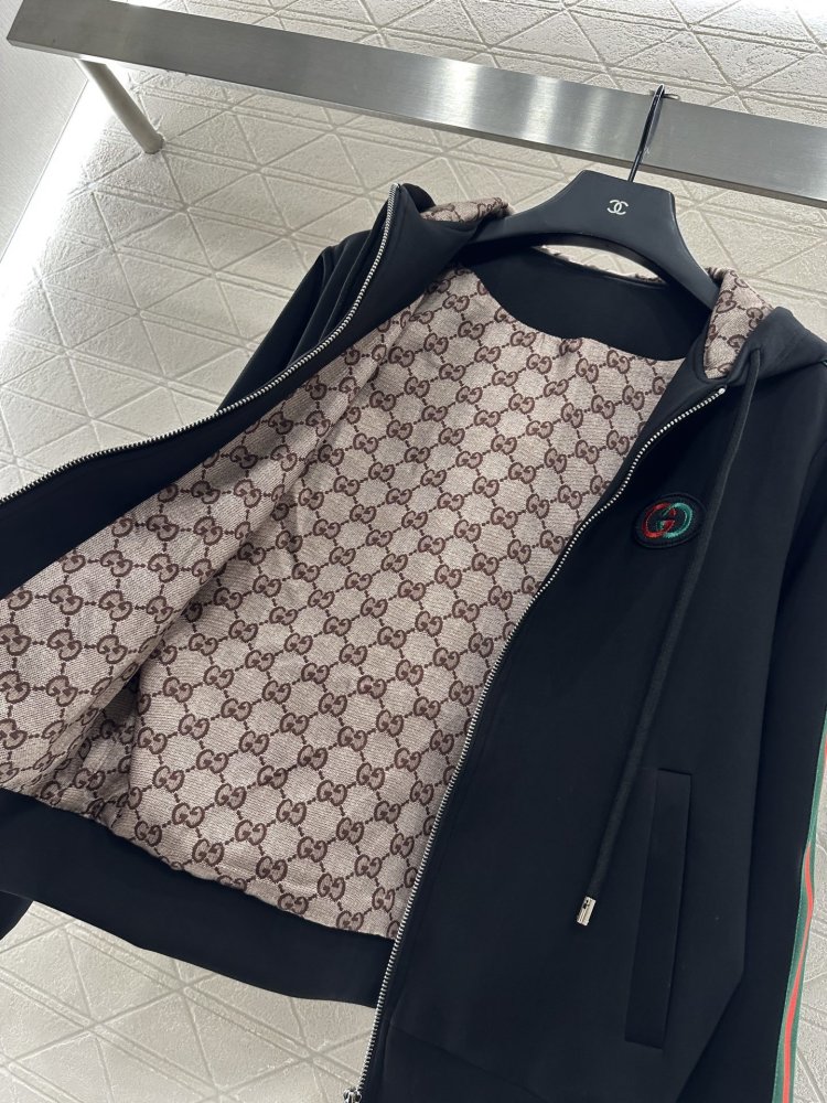 Свитшот жіночий фото 5