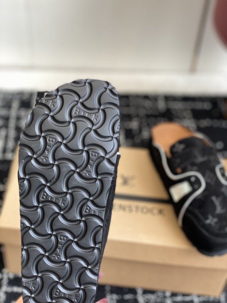 Капці Birkenstock x LV фото 9