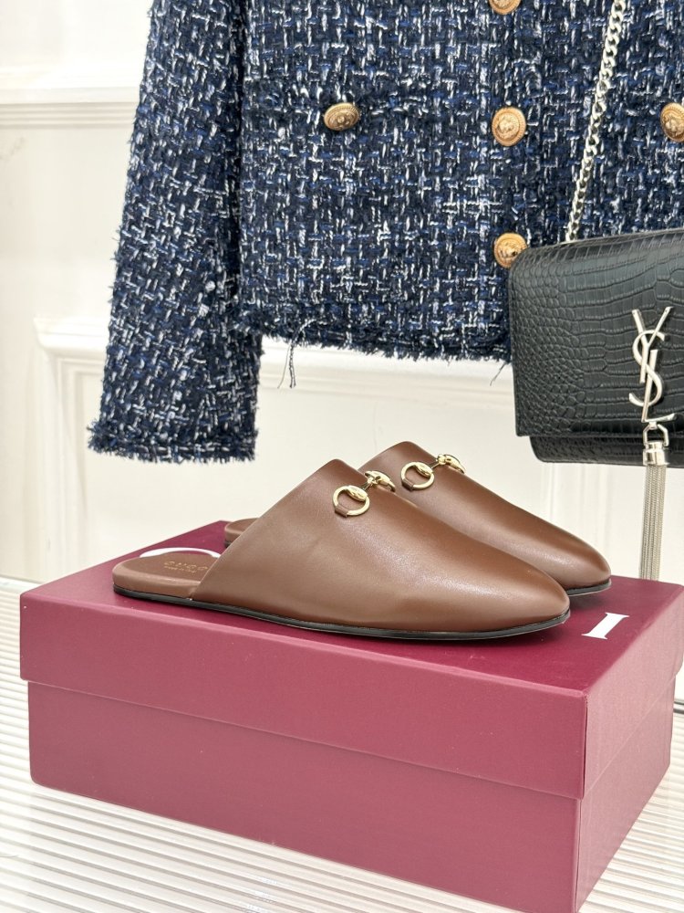 Slippers leather women's