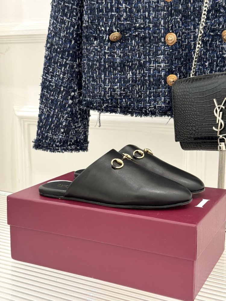 Тапочки кожаные женские