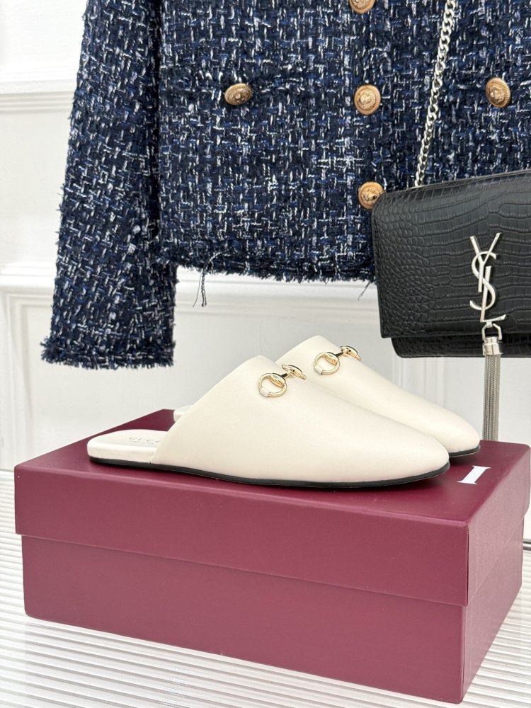 Капці шкіряні жіночі