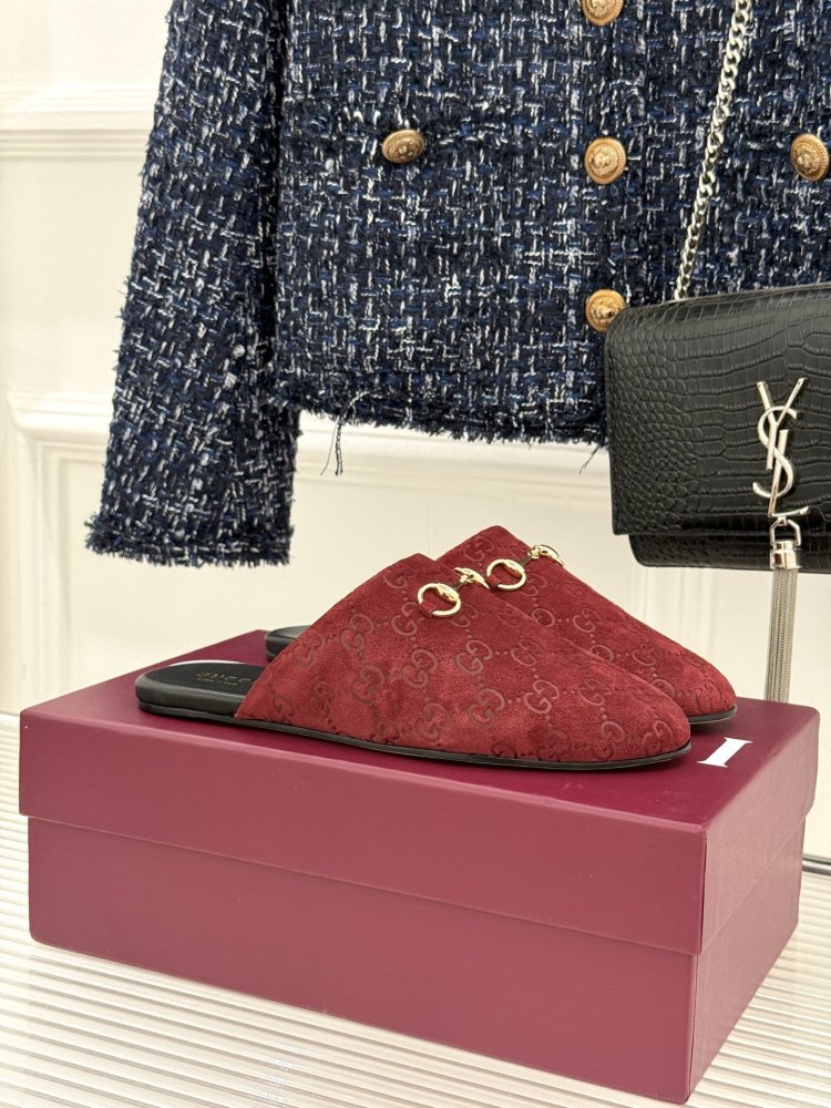 Slippers leather women's