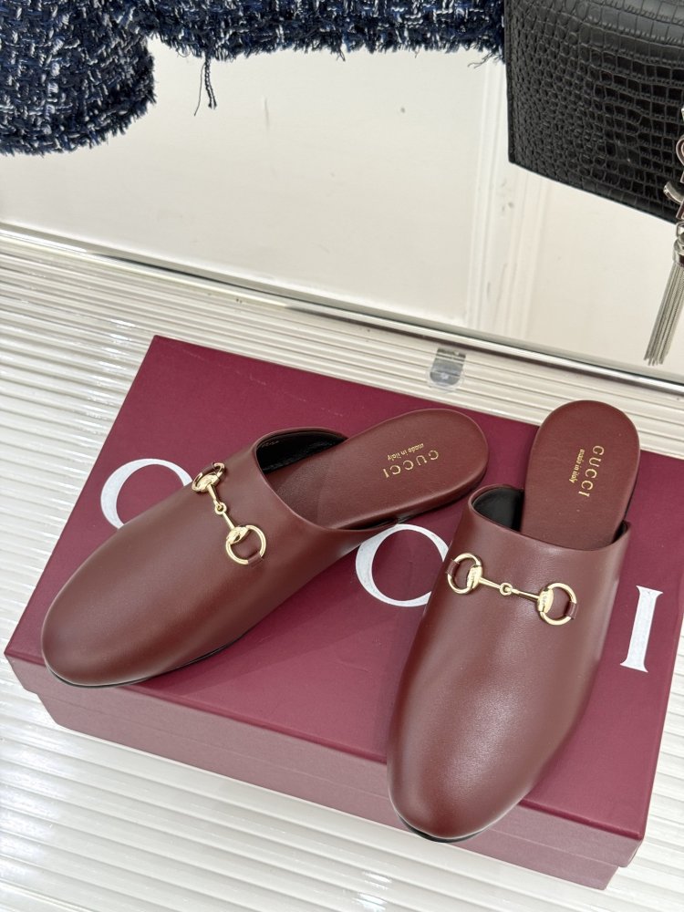 Капці шкіряні жіночі фото 2