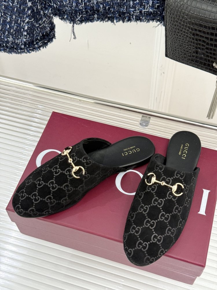 Капці шкіряні жіночі фото 2