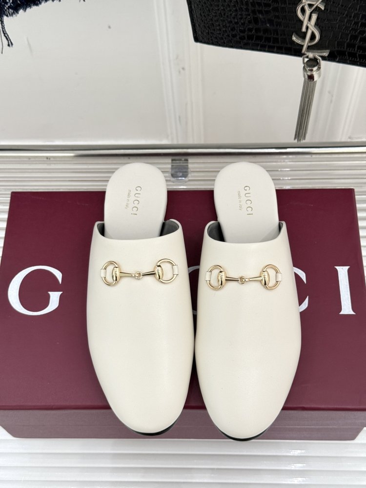 Капці шкіряні жіночі фото 4