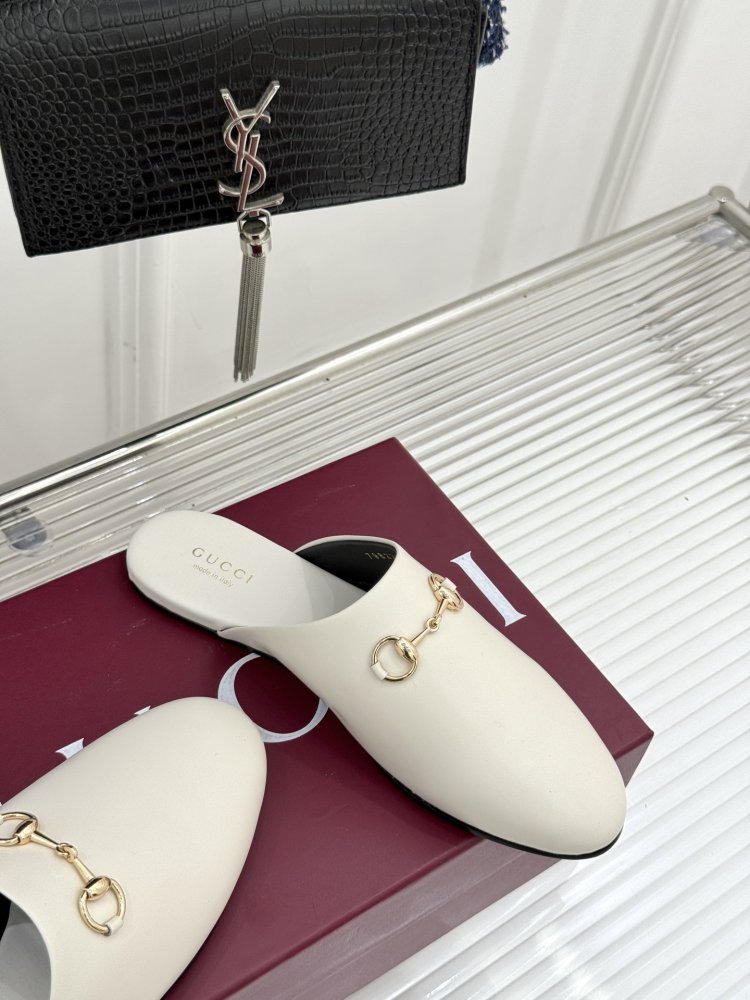 Капці шкіряні жіночі фото 5