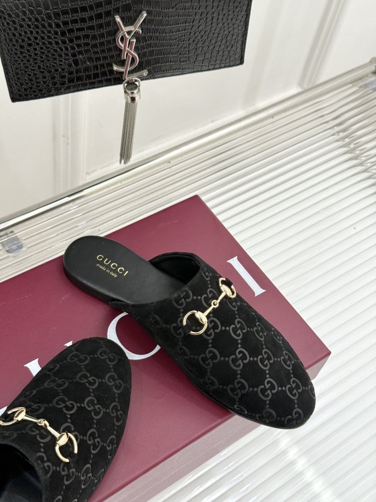 Капці шкіряні жіночі фото 5