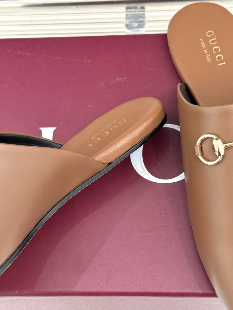 Капці шкіряні жіночі фото 6