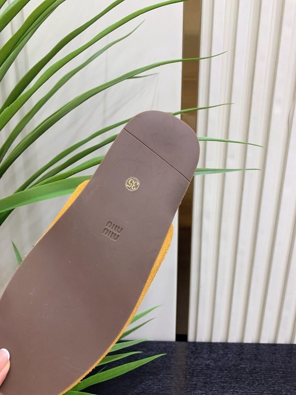 Капці шкіряні жіночі фото 6