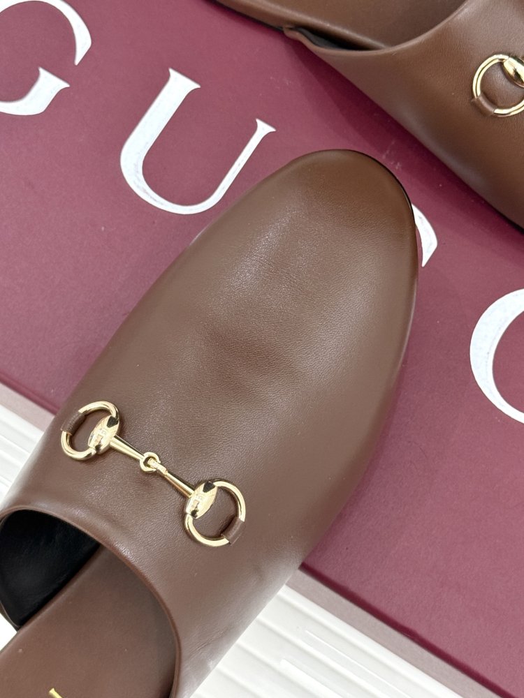 Slippers leather women's фото 7