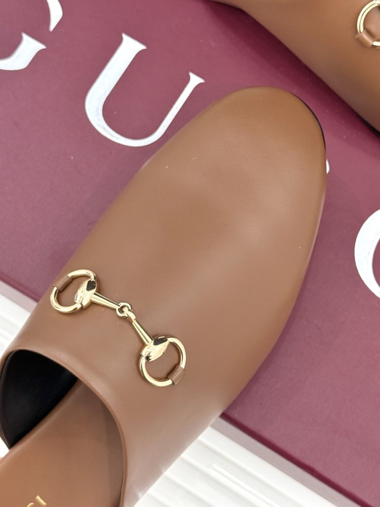 Капці шкіряні жіночі фото 7